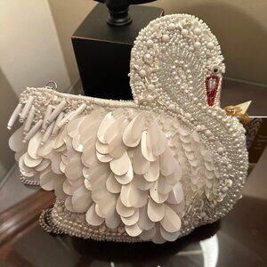 Viral White Swan Beaded Sequin Bag Crossbody From India to You NWT Silver Chain